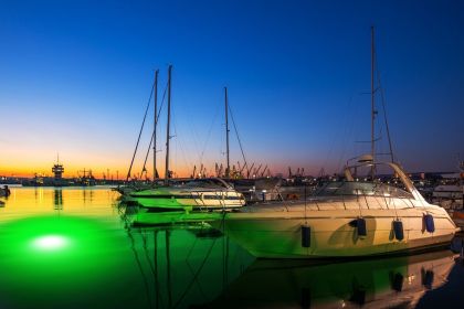 Apollo Underwater LED Lighting System (Color: Green)
